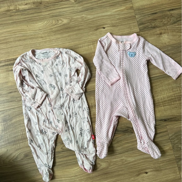Bundle of 3 Pajamas - 3 months - Picture 2 of 4